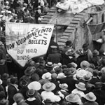 Tank Week in Mosman, Sydney, 8 April 1918, with the Mayor of Mosman, Alderman AD Walker, speaking from the top of the model tank. £33,920 was raised from the suburb. PN-001753